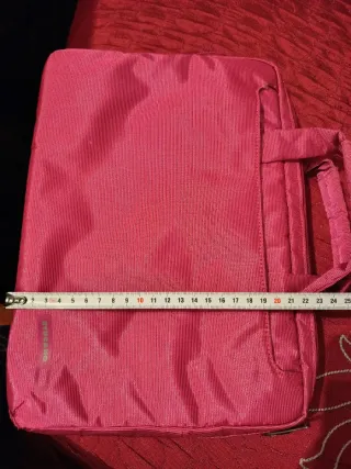 Lote 2 maletines ordenador 12" beige & fucsia