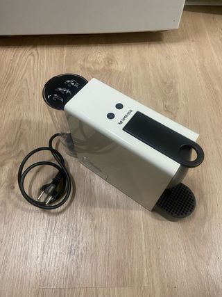 Cafetera Nespresso Blanca