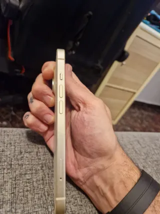 iPhone 15 Amarillo 128 gigas