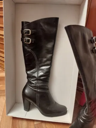 Botas altas Wonders Talla 36