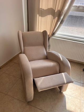 Sillón relax beige tela