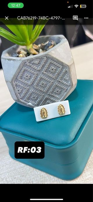 Aretes Chanel Oro Laminado 18K