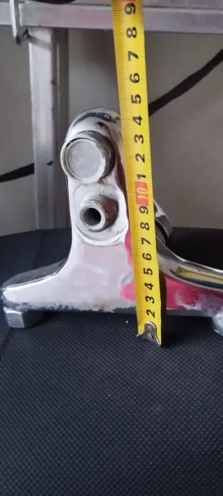 Grifo de bañera de metal plateado