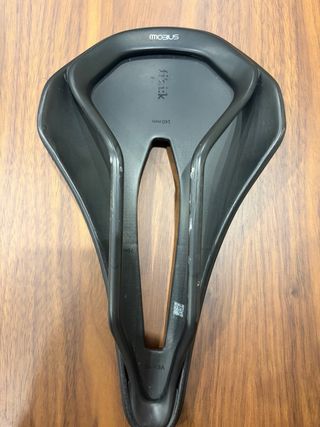 Sillín fi'zi:k Vento Argo 00