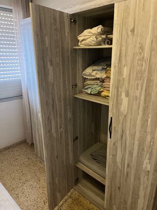 Armario 4 puertas efecto madera