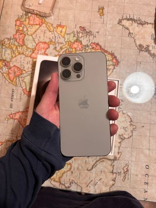 iPhone 15 Pro Max 256GB Gris.