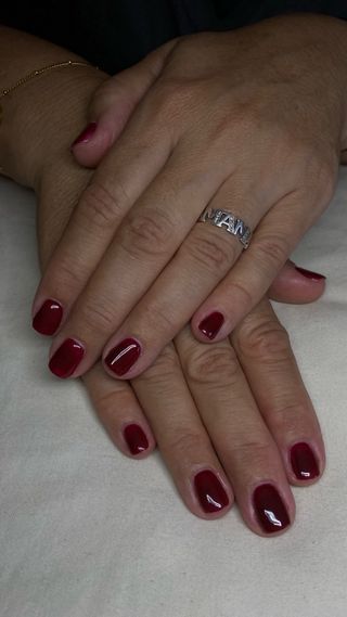 Peluquera a domicilio  Maquillaje  Uñas