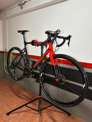 Bicicleta Gravel Giant TCX