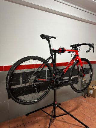 Bicicleta Gravel Giant TCX
