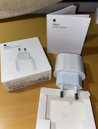 Cargador Apple USB-C 20W (Enchufe Europeo)