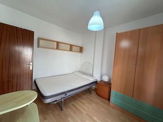 Casa adosada en alquiler en Avda. Federico Garcia Lorca - Nueva Estación Autobuses en Granada