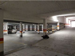 Garaje en venta en Santa Cruz de Bezana