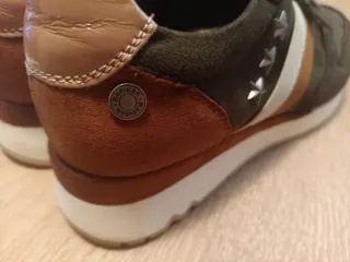 Zapatillas Refresh verde y marrón