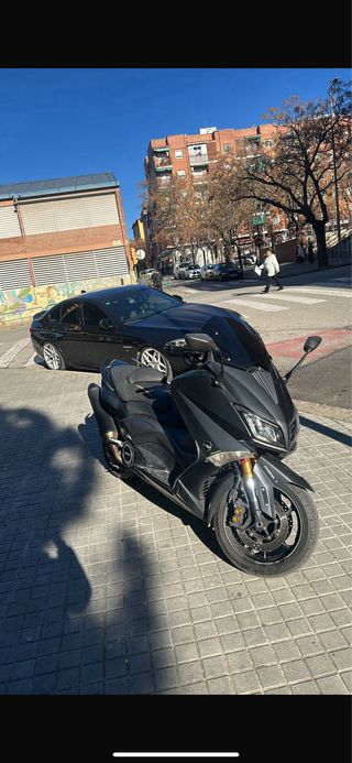 Yamaha TMAX 530 Iron Max