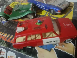 Lote Coches y Camiones Antiguos