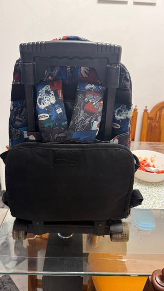 Mochila Totto con estampado de cómic