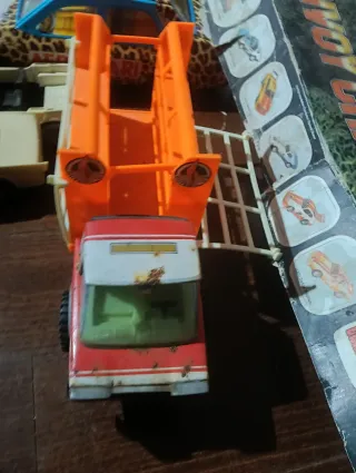 Lote camiones y coches antiguos