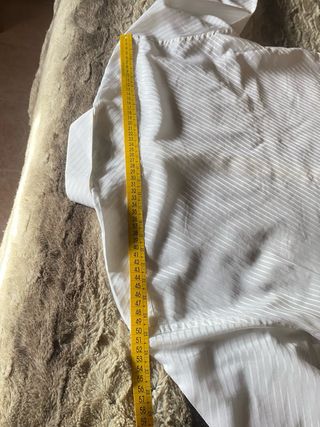 Camisa blanca hombre