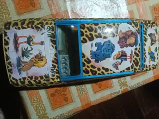 Coche hojalata Afrisafari animales