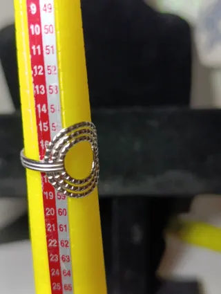 Anillo ajustable acero plateado diseño geométrico