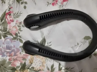 Ventilador de cuello negro