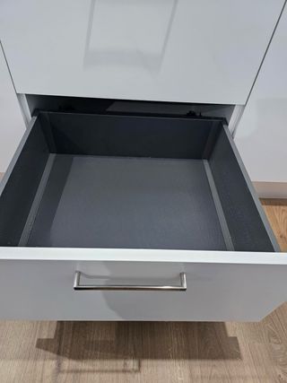 Muebles de cocina, fregadero, campana y encimera