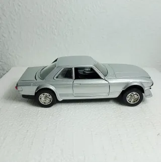 Mercedes 450 SC 1/24 Burago