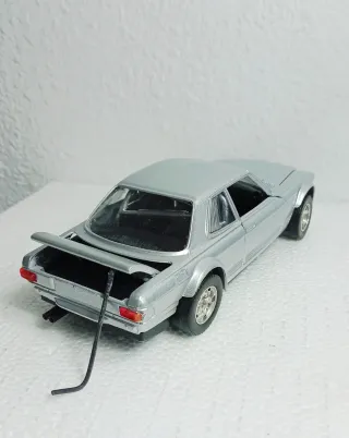 Mercedes 450 SC 1/24 Burago
