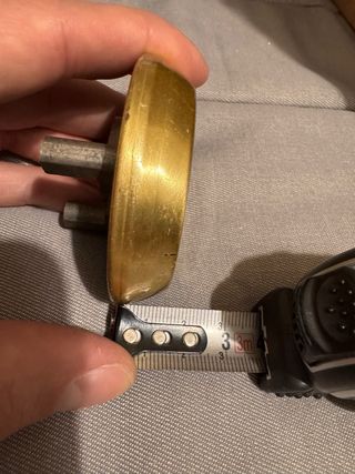 Escudo para cerradura de puerta