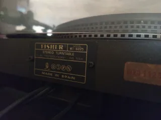 Plato tocadiscos FISHER MT-6225