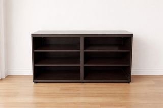 Estructura besta con baldas, superficie de cristal