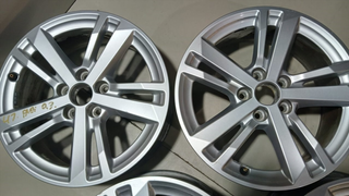 JUEGO LLANTAS AUDI Q3 (F3B) 83A601025F