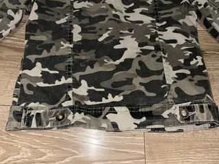 Chaqueta Camuflaje Juvenil Gris y Blanca