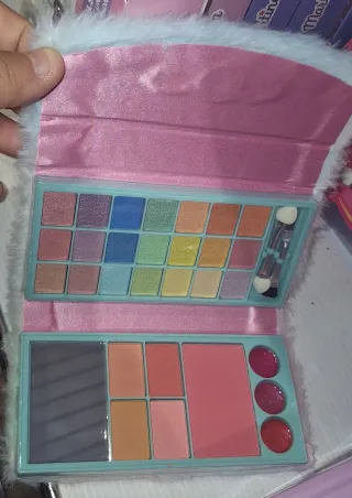 Mini Cartera de sombras de ojos, (Martinelia)