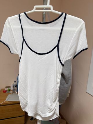Camiseta blanca manga corta con tirantes