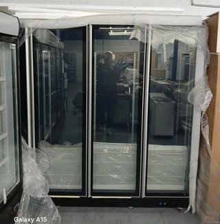 Nevera expositora refrigerada