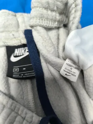 Conjunto Deportivo Nike Gris