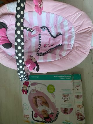 Mecedora Minnie Mouse para bebé