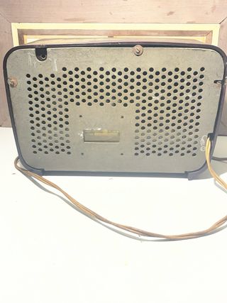 *** RADIO PHILIPS PEQUEÑA ***