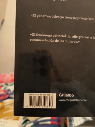 TRIOLOGIA CINCUENTAS SOMBRAS DE GREY