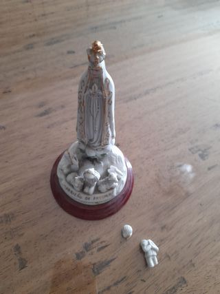 Madonna di Fatima statuetta