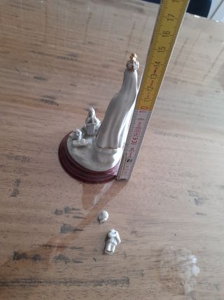 Madonna di Fatima statuetta