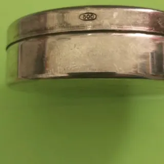 Scatola in argento 800 con iniziali