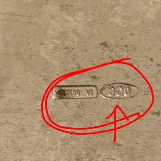 Scatola in argento 800 con iniziali