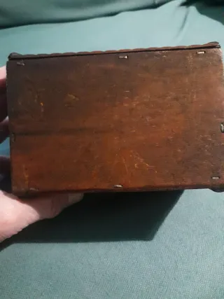 Cofre de madera decorado