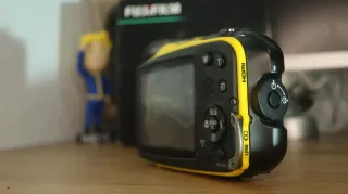 Cámara Fujifilm XP80 Amarilla y Negra