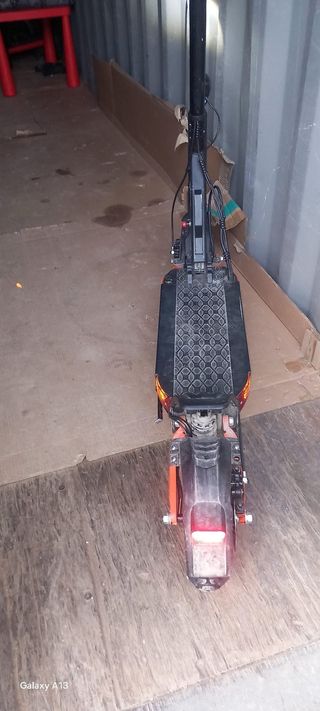 Joyor T10 2000W doble motor 80km/h 75km autonomía.