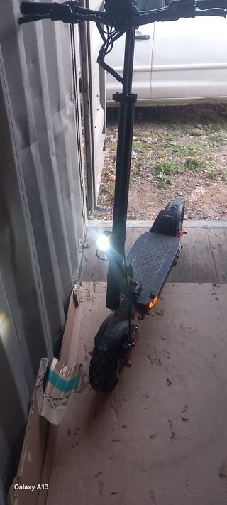 Joyor T10 2000W doble motor 80km/h 75km autonomía.