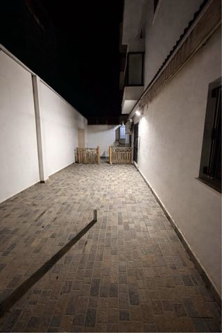 Vivienda planta baja con dos patios