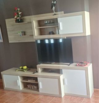 Mueble de salón poco usado